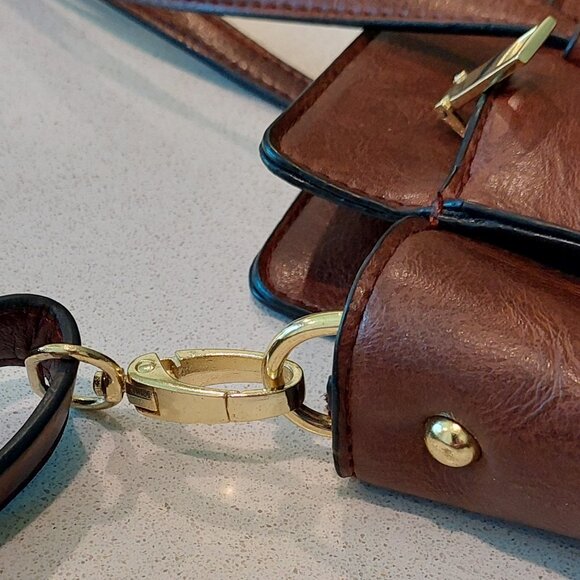 Bueno Brown Vegan Leather Shoulder Purse with Strap & Handles - Picture 9 of 13